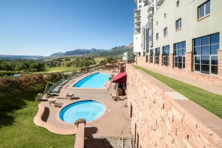 The Peaks Resort and Spa - 16