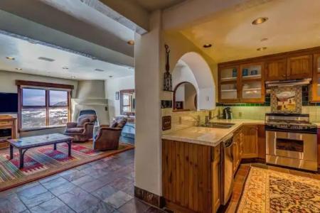 The Peaks Resort and Spa - 29