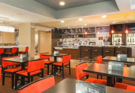 Courtyard by Marriott Topeka - 19