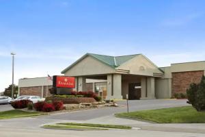 Ramada Topeka West, Topeka