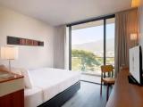 Superior room with balcony and with mountain view