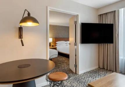 Sheraton Suites Old Town Alexandria - 108