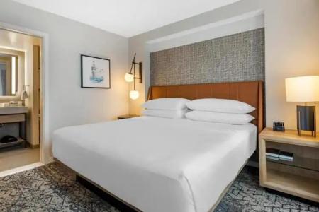 Sheraton Suites Old Town Alexandria - 100