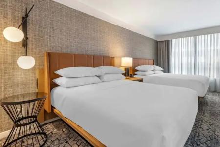 Sheraton Suites Old Town Alexandria - 53