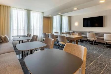 Sheraton Suites Old Town Alexandria - 134