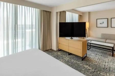 Sheraton Suites Old Town Alexandria - 164