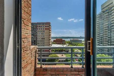 Sheraton Suites Old Town Alexandria - 62