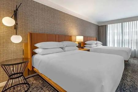 Sheraton Suites Old Town Alexandria - 114