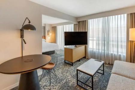 Sheraton Suites Old Town Alexandria - 101