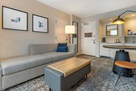 Sheraton Suites Old Town Alexandria - 141