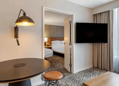 Sheraton Suites Old Town Alexandria - 129