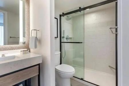 Sheraton Suites Old Town Alexandria - 170