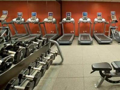 Embassy Suites by Hilton Alexandria Old Town - 24