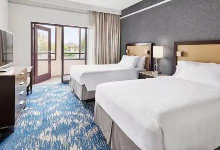 Embassy Suites by Hilton Alexandria Old Town - 42