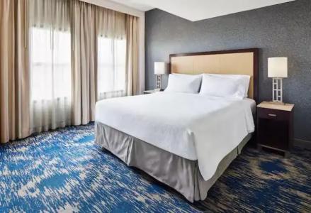 Embassy Suites by Hilton Alexandria Old Town - 45