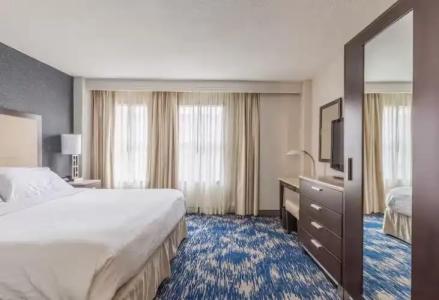 Embassy Suites by Hilton Alexandria Old Town - 58