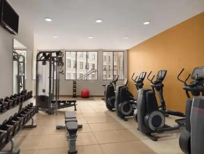 Embassy Suites by Hilton Alexandria Old Town - 25