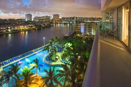 DoubleTree Resort Hollywood Beach - 24