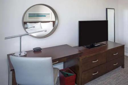 DoubleTree Resort Hollywood Beach - 4