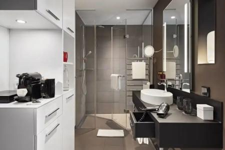 LÉGÈRE Bielefeld - 50