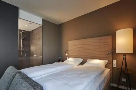 LÉGÈRE Bielefeld - 73