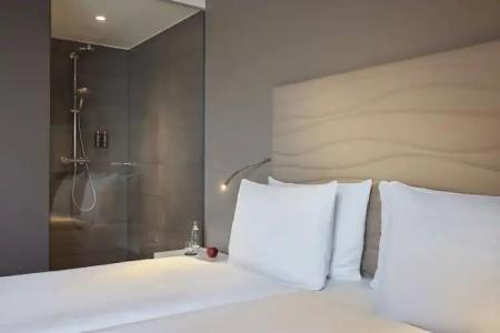 LÉGÈRE Bielefeld - 60