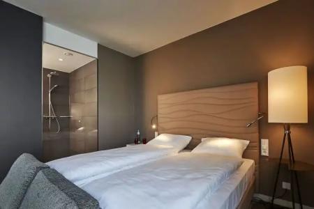 LÉGÈRE Bielefeld - 3