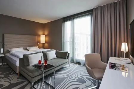 LÉGÈRE Bielefeld - 53