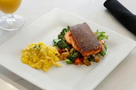 Courtyard by Marriott Seattle Bellevue/Downtown - 12