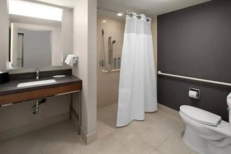 Courtyard by Marriott Seattle Bellevue/Downtown - 7