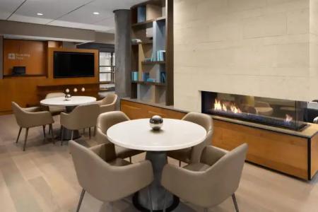 Courtyard by Marriott Seattle Bellevue/Downtown - 30