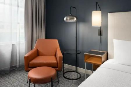 Courtyard by Marriott Seattle Bellevue/Downtown - 38