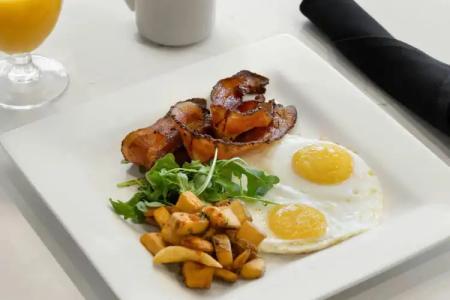 Courtyard by Marriott Seattle Bellevue/Downtown - 13