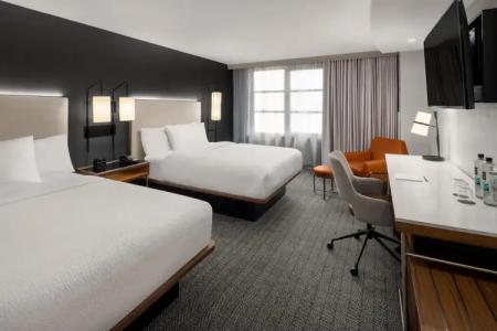 Courtyard by Marriott Seattle Bellevue/Downtown - 2