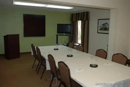 Hampton Inn Amelia Island - 12