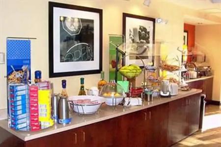 Hampton Inn Amelia Island - 41