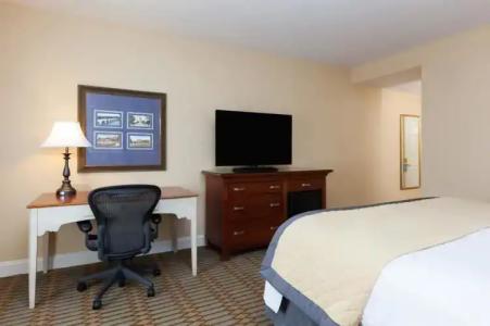 Virginia Crossings, Tapestry Collection by Hilton - 14