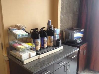 Holiday Inn Express & Suites Boston - Cambridge, an IHG - 18