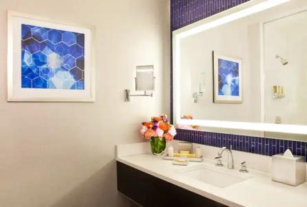 The Royal Sonesta Boston - 16