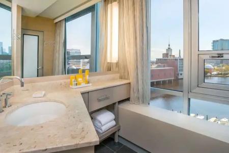 The Royal Sonesta Boston - 82