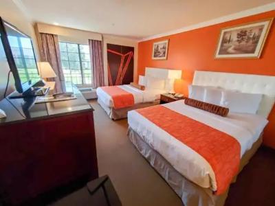 Howard Johnson by Wyndham Pasadena - 18