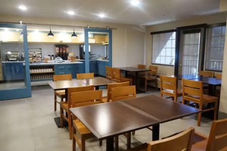 Country Inn & Suites by Radisson, Pigeon Forge South, TN - 12