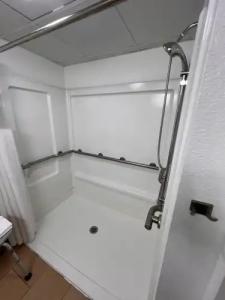 Country Inn & Suites by Radisson, Pigeon Forge South, TN - 43