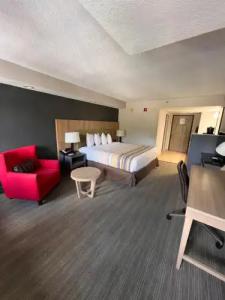 Country Inn & Suites by Radisson, Pigeon Forge South, TN - 49