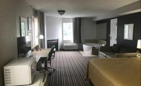 Country Inn & Suites by Radisson, Pigeon Forge South, TN - 5