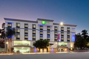 Holiday Inn Express Hollywood Walk of Fame, an IHG Hotel, Los Angeles