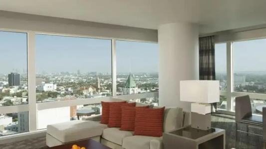 Loews Hollywood - 71