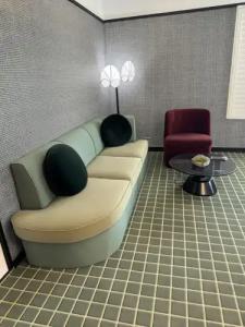 The Adler a Hollywood - 52