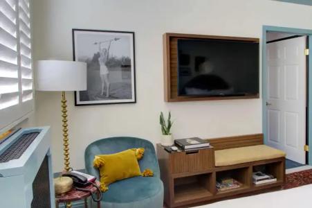 The Adler a Hollywood - 2