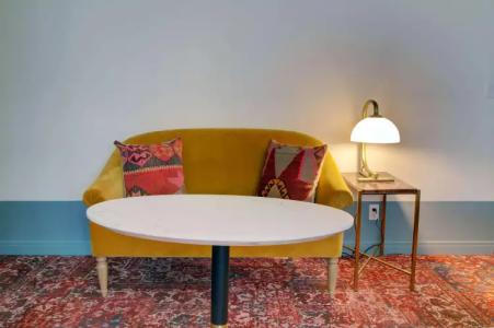 The Adler a Hollywood - 15